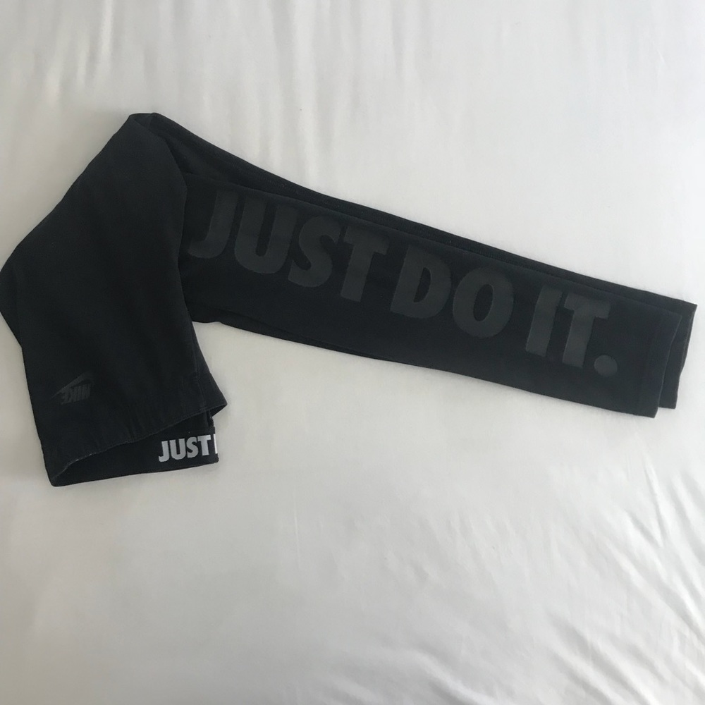 ON HOLD Nike Full Length Leggings